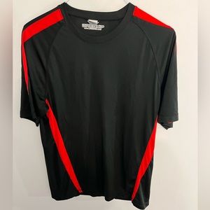 Men’s athletic T-shirt size L